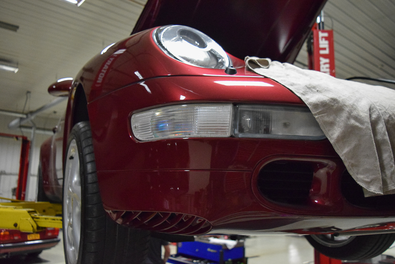 One of the cleanest 993's I’ve ever seen. I wish i would have taken pictures of the underside it was spotless. She was also sporting Bilstein coilovers.